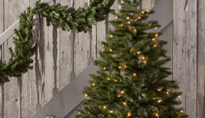 Künstliche Weihnachtsbäume